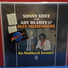 SONNY STITT / ART BLAKEY - IN WALKED SONNY M-/M- UK -75 LP - pikkukuva 1