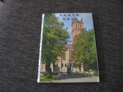 Vaasa. 10 kuvan korttihaitari.