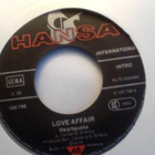 LOVE AFFAIR  ::  HEARTQUAKE  ::  VINYYLI   7"         1979 - pikkukuva 3