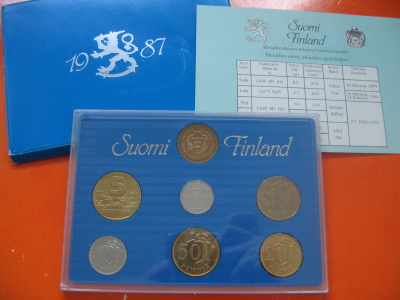 Suomi 5p - 5mk rahasarja - 1987 'M'