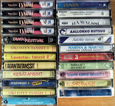TANSSIMUSIIKKIA TANGOA VALSSIA YM 22 KPL PÄÄASIASSA 60-90-L
