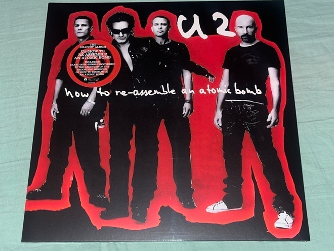 U2 - HOW TO RE-ASSEMBLE AN ATOMIC BOMB - LP - UUSI