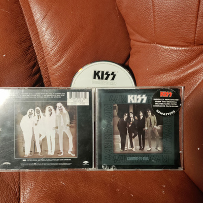 KISS-dressed to kill CD.