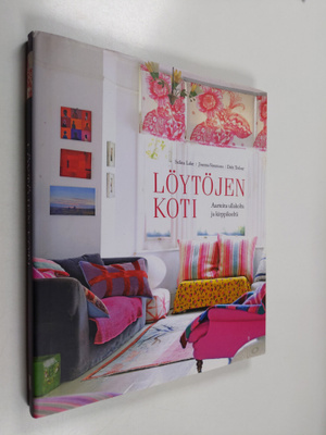 Debi Treloar ym. : Löytöjen koti : aarteita ullakolta ja ...