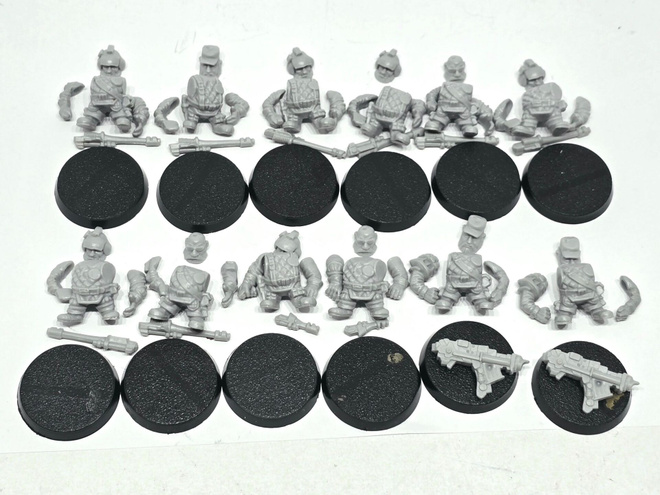 WH40K - 12kpl Space Dwarfs / Squats (Rogue Trader) [A25]