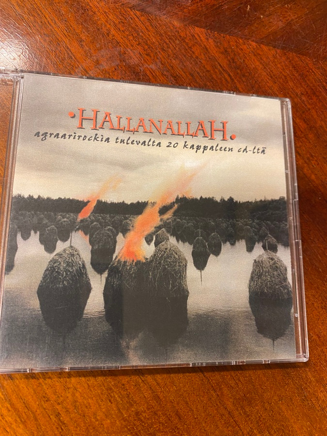 Hallanallah: agraarirockia tulevalta 20 kappaleen cd-ltä