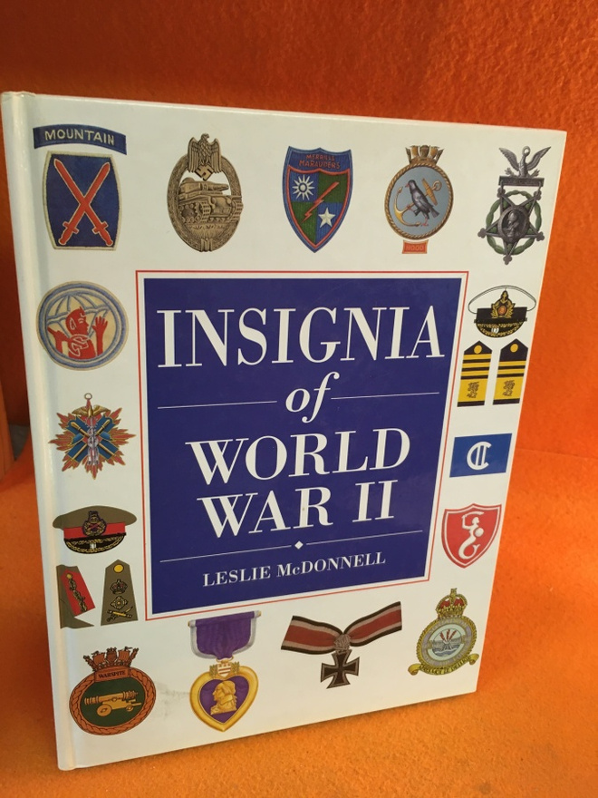 Leslie McDonnell: Insignia of world war II