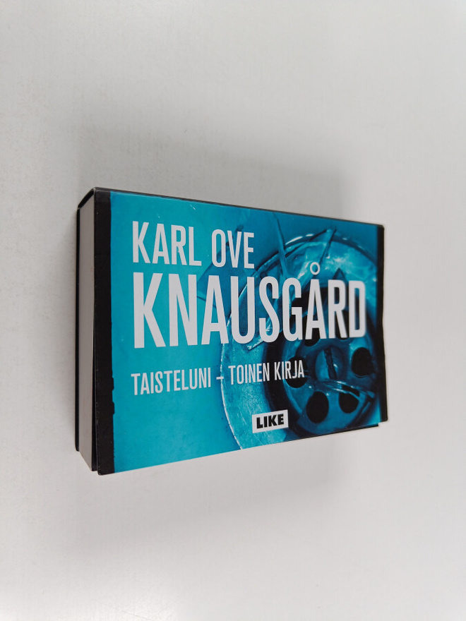 Karl Ove Knausgård : Taisteluni Toinen kirja (Miki-kirja)