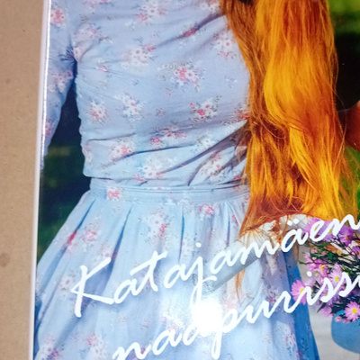Kivelä - Syrjäneva : Katajamäen naapurissa ( SIS POSTIKULU