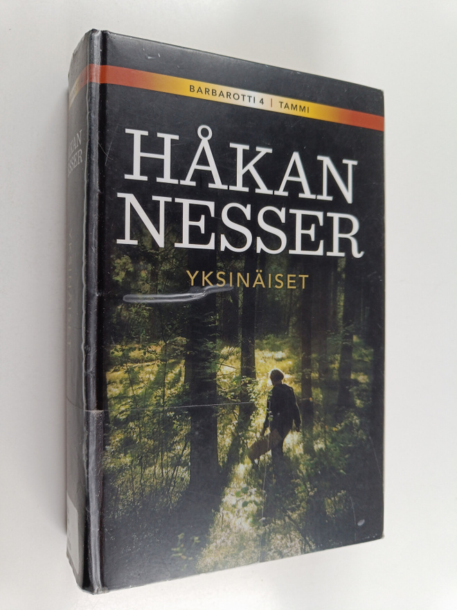 Håkan Nesser : Yksinäiset : rikosromaani