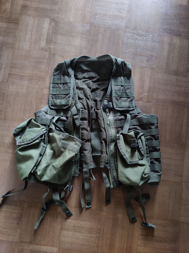 Taisteluliivi + Strike Systems-vyö