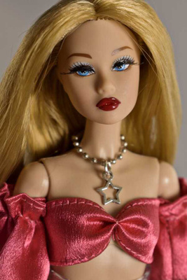 BLONDI NUKKE