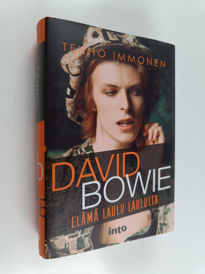 Tenho Immonen : David Bowie : elämä laulu laululta