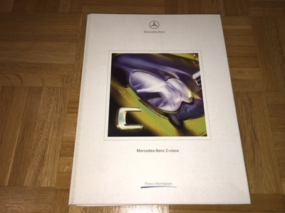 Esite Mercedes-Benz C-luokka W203, 2000, lehtistökansio