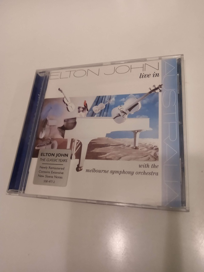 CD ELTON JOHN - LIVE IN AUSTRALIA... ( Sis.postikulut )