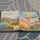 Maa Aikojen Alussa XII Lentoliskojen Päivä DVD - pikkukuva 1