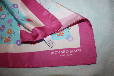 Huivi taskuliina Richard James silkki fine Italian silk