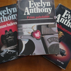 Evelyn Anthony, 19 suomenkielistä kirjaa!!! - pikkukuva 2