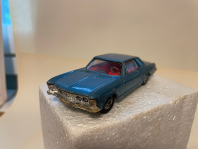 Corgi Toys Buick Riviera leluauto 60-luvulta