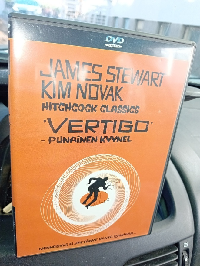 DVD Vertigo - Punainen kyynel  ( Egmont  ) SIS POSTIKULU