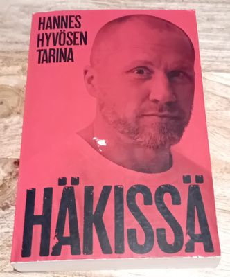 Marika Lehto - Häkissä