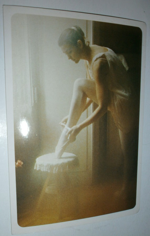 Ballerina valmistautuu, utuinen väripk, ei kulkenut