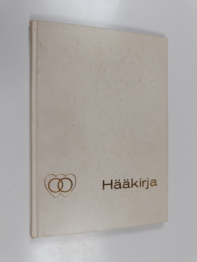 Voitto (Kirj.) Viro : Hääkirja : Opastava hakuteos kihlap...