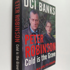 Peter Robinson : Cold is the Grave - pikkukuva 1