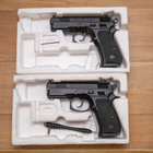 Kaksi CZ75B Compact -pistoolia - pikkukuva 2