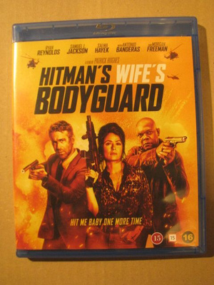 HITMAN'S WIFE'S BODYGUARD ( Ryan Reynolds )