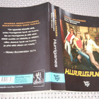 HURRIGANES TASKU KNIGA KIRJA - pikkukuva 1
