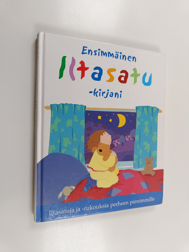 Lois Rock : Ensimmäinen iltasatukirjani