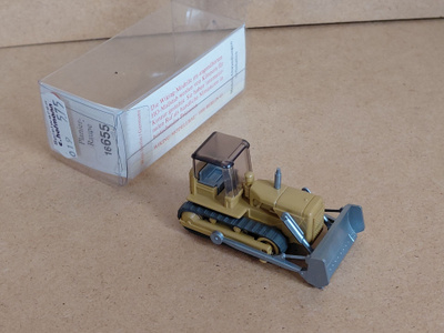 Hanomag	PR610	puskutraktori	1965	ruskea 1:87	Wiking