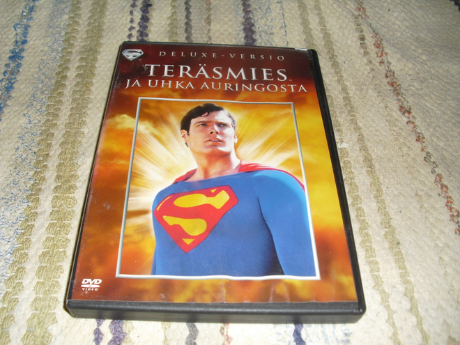 TERÄSMIES JA UHKA AURINGOSTA (Christopher Reeve) 1987***