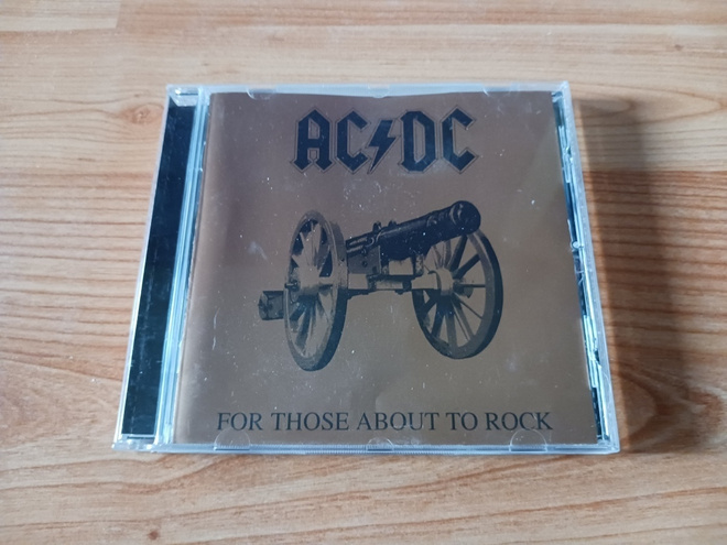 AC/DC – For Those About To Rock (We Salute You) cd upea