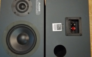 ALESIS Monitor One Studio Reference Monitors Pari