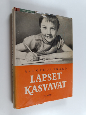 Åse Gruda Skard : Lapset kasvavat