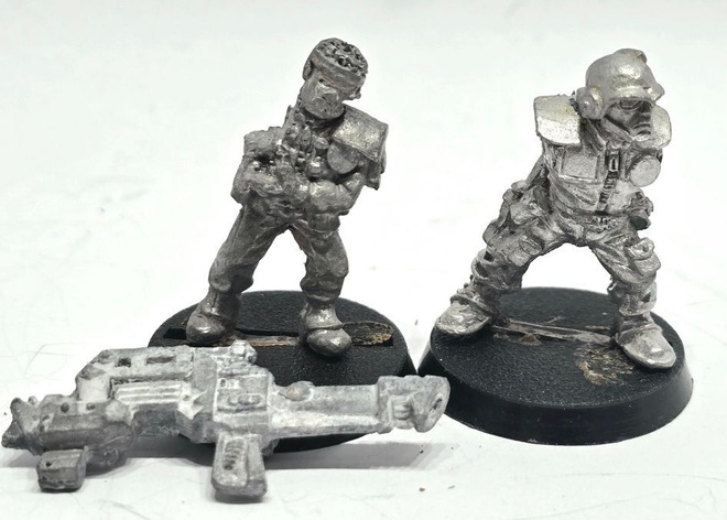WH40K - 2kpl Imperial Guard Trooper (Rogue Trader) [S163]