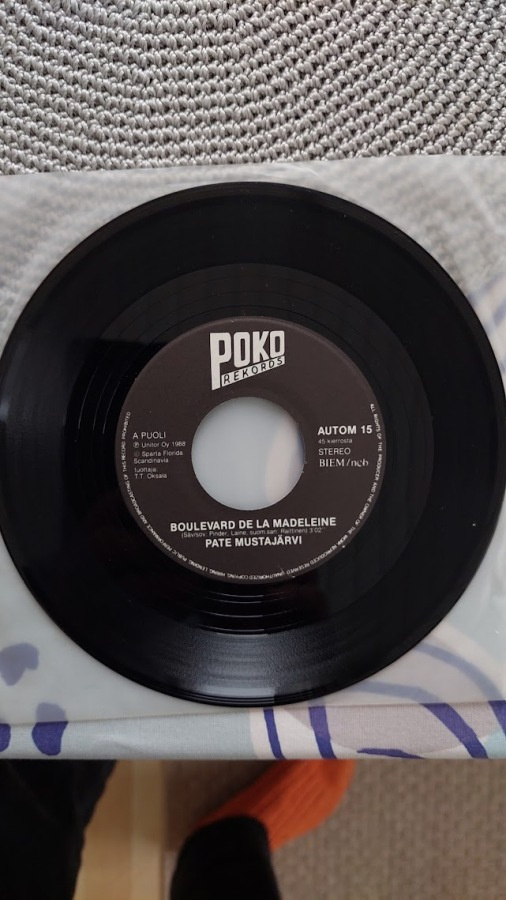 7" Pate Mustajärvi: Boulevard De La Madeleine / Meni niin, m