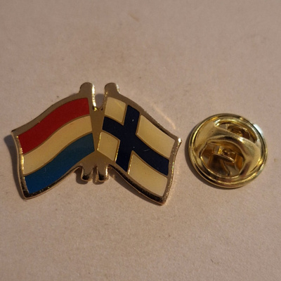 ALANKOMAAT/SUOMI LIPPU PINSSI