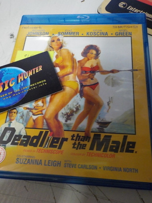 DEADLIER THAN THE MALE UUSI BLU-RAY (W)