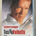 James Cameron: TOSI VALHEITA (1994) Arnold Schwarzenegger - pikkukuva 1