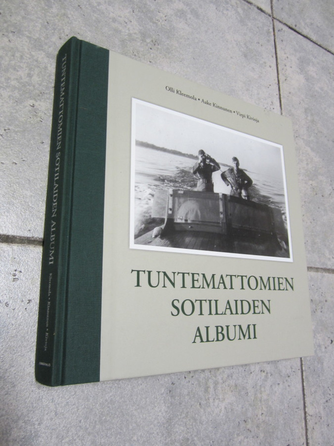 Olli Kleemola : Tuntemattomien sotilaiden albumi