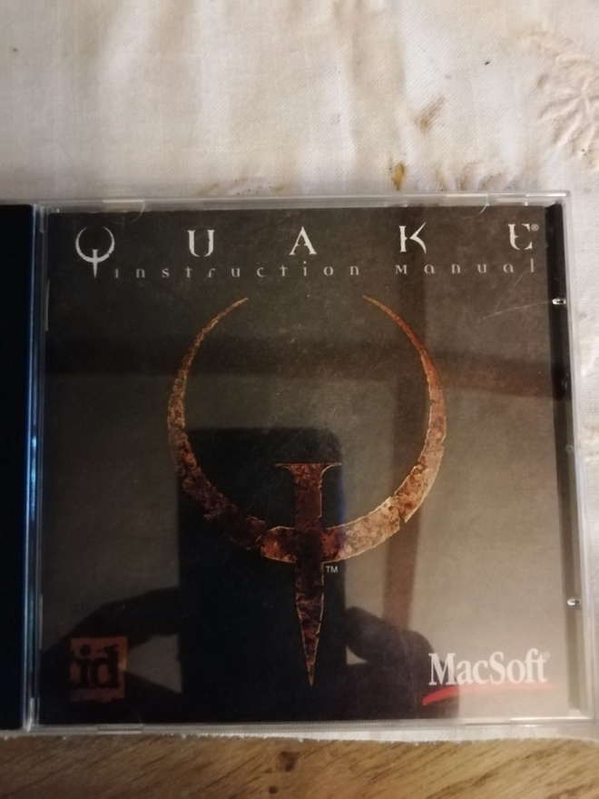 Quake, MacSoft, uusi, jewel kotelossa ALE!