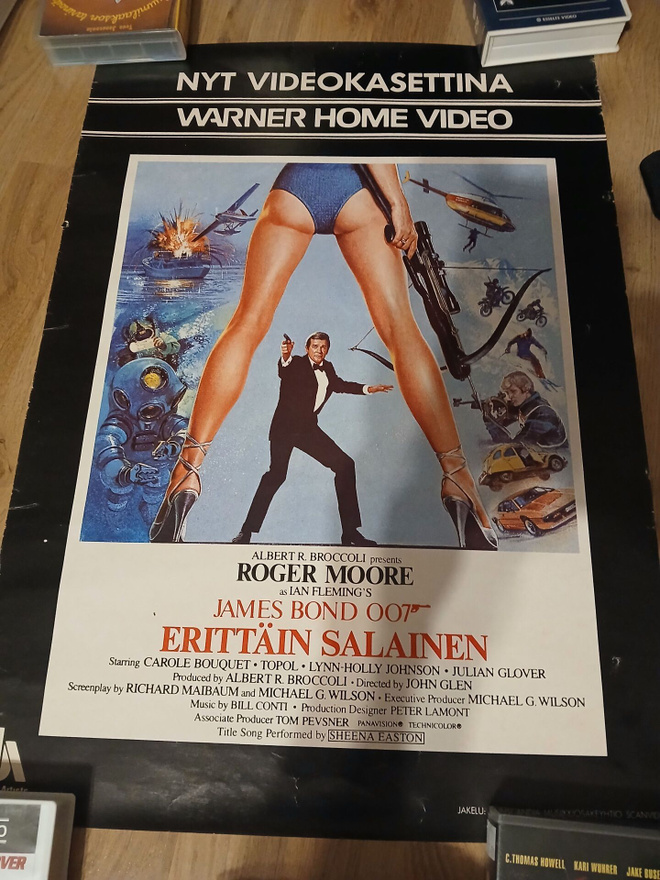 Erittäin salainen videojuliste