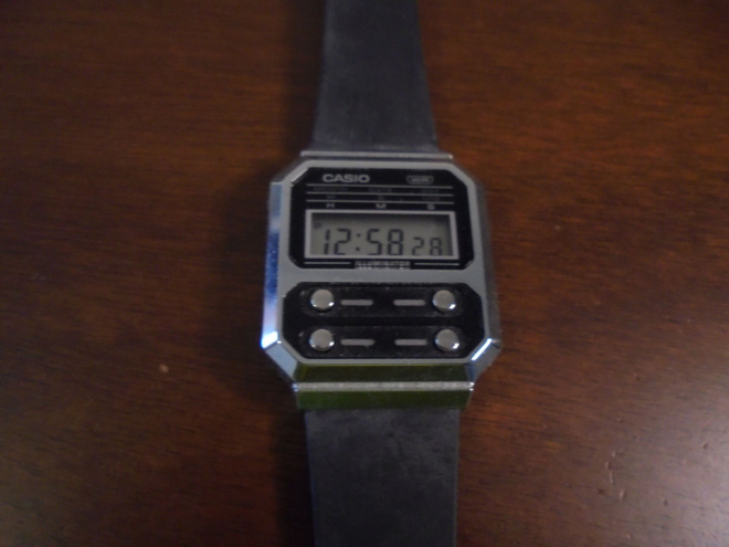 RETRO/ VINTAGE CASIO A100WE RANNEKELLO