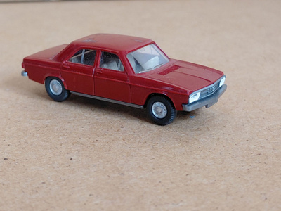 Audi	100L	henkilöauto	1973	punainen	1:87	Wiking