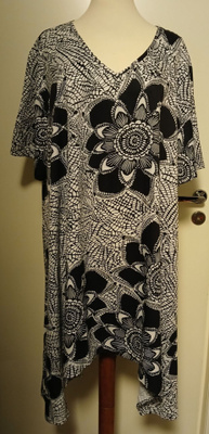 Tunika,kukkakuosilla, 3 XL