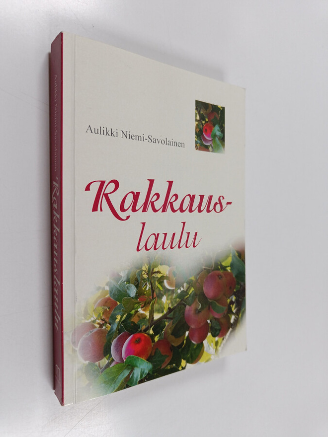 Aulikki Niemi-Savolainen : Rakkauslaulu