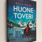 Ruth Ware : Huonetoveri - pikkukuva 1